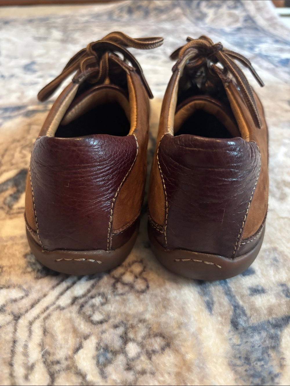 Born Two-Tone Brown Leather Sneakers - Picture 7 of 9